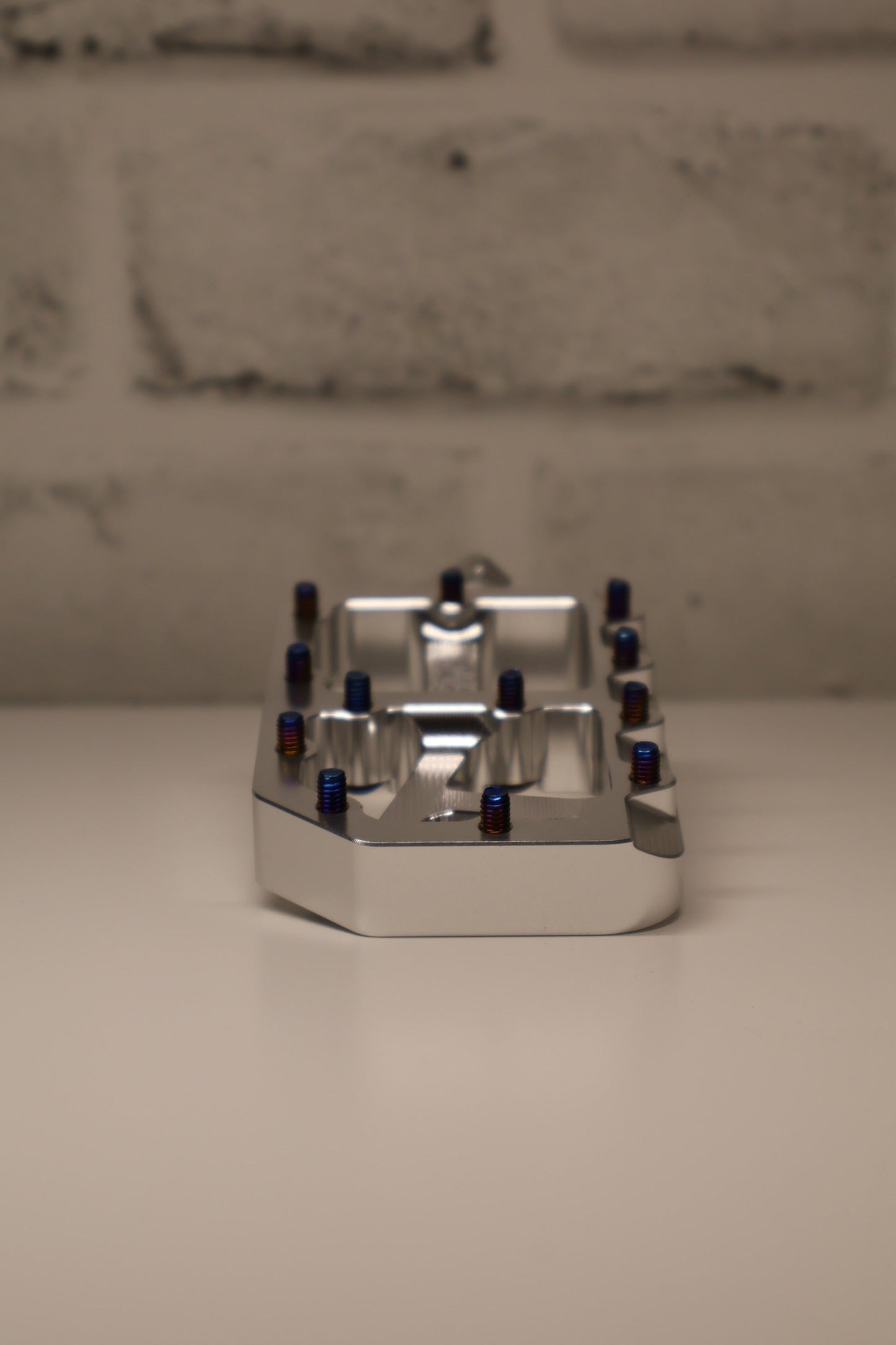 SE TITANIUM WAVE WIDE PEGS. BACK ORDER